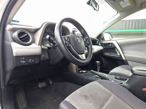 Used 2013 Toyota RAV4 XLE image 12