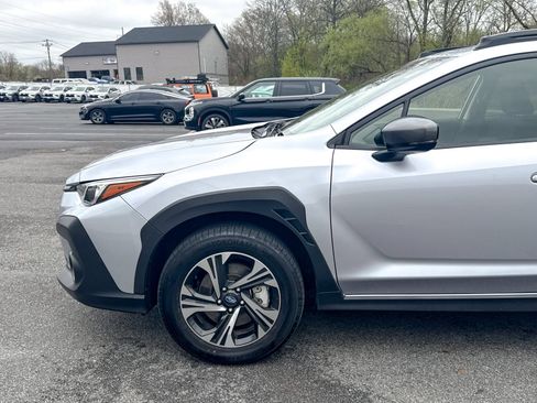 Used 2025 Subaru Crosstrek 2.5i Premium AWD/4WD image 10