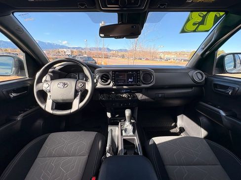 Used 2023 Toyota Tacoma 4x4 Double Cab image 13