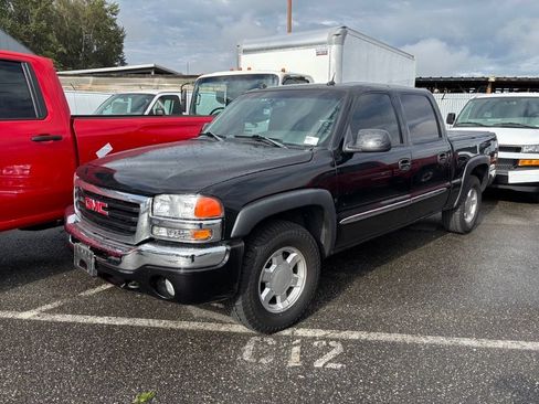 Used 2004 GMC Sierra 1500 SLT w/ Off-Road Package AWD/4WD image 1