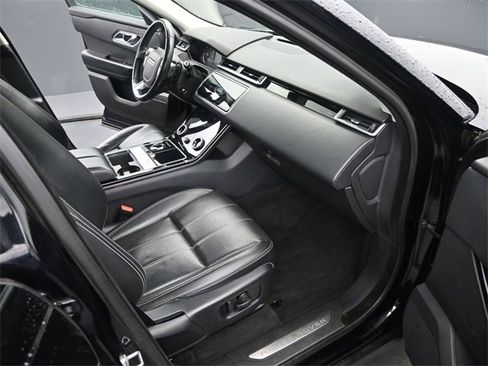 Used 2020 Land Rover Range Rover Velar S image 17