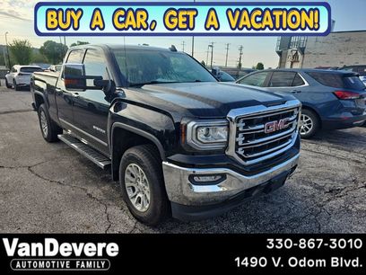 Used 2017 GMC Sierra 1500 SLT w/ SLT Premium Package