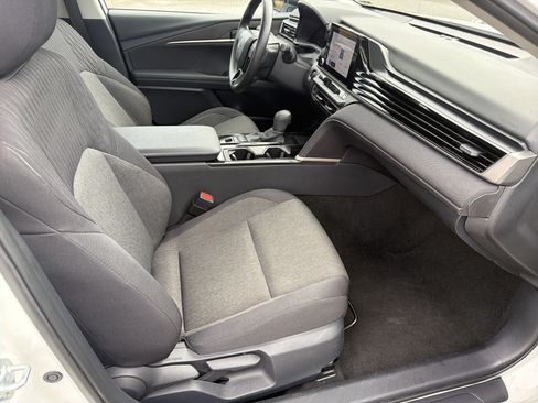 Certified 2025 Toyota Camry LE FWD image 23