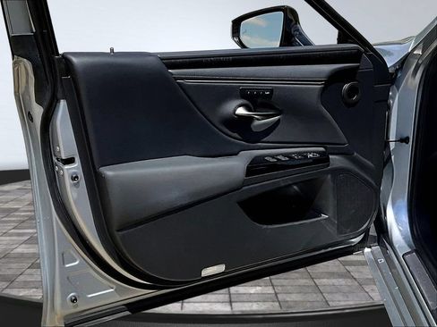 Used 2023 Lexus ES 350 w/ ES 350 Ultra Luxury Package FWD image 22