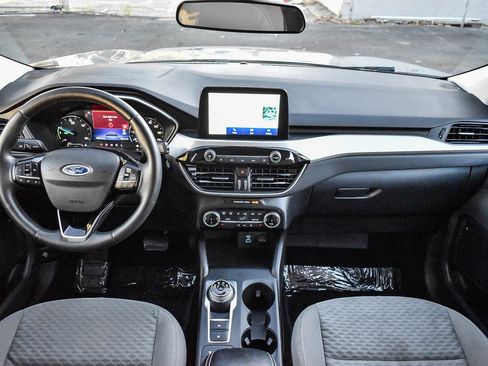 Used 2022 Ford Escape SE w/ Cold Weather Package image 11