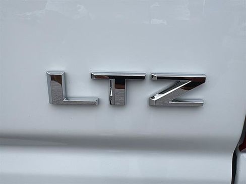 New 2026 Chevrolet Silverado 1500 LTZ w/ LTZ Premium Package AWD/4WD image 14
