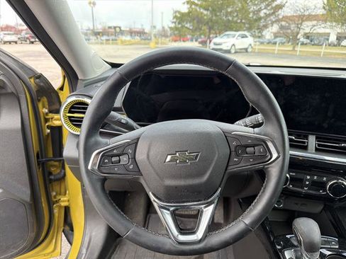 Used 2024 Chevrolet Trax ACTIV w/ Driver Confidence Package image 34