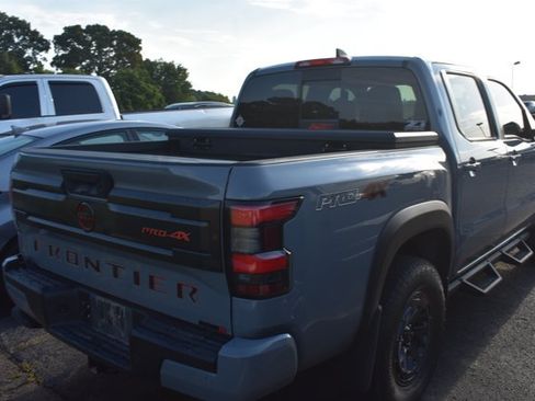 Used 2025 Nissan Frontier PRO-4X AWD/4WD image 4