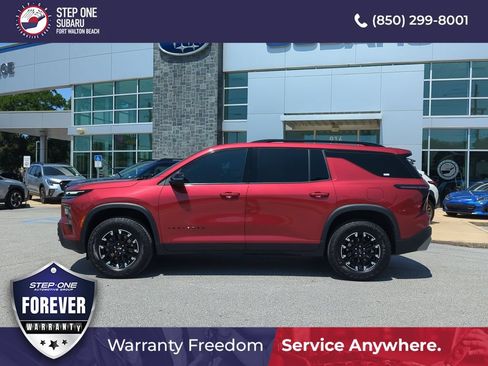 Used 2024 Chevrolet Traverse Z71 w/ Enhanced Driving Package AWD/4WD image 4