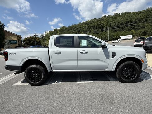 New 2026 Ford Ranger Lariat w/ FX4 Off-Road Package AWD/4WD image 4