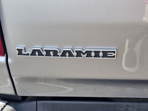 Used 2025 RAM 1500 Laramie w/ Sport Appearance Package AWD/4WD image 10