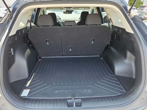 Certified 2024 Kia Sportage LX FWD image 33