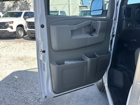 New 2025 Chevrolet Express 3500 w/ Power Convenience Package image 5