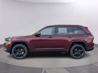New 2025 Jeep Grand Cherokee Limited w/ Luxury Tech Group II