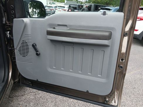 Used 2015 Ford F250 XL RWD image 13