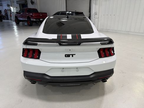 Used 2024 Ford Mustang GT Premium w/ GT Performance Package RWD image 4