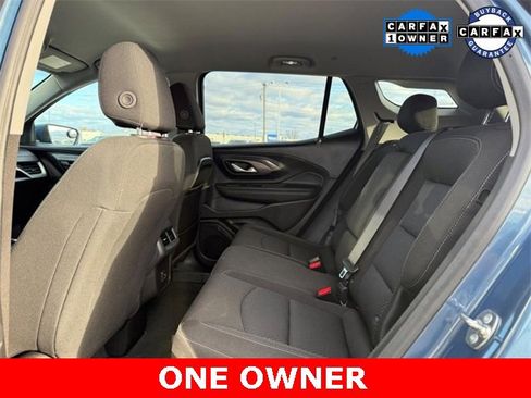Used 2024 GMC Terrain SLE w/ Driver Convenience Package image 10