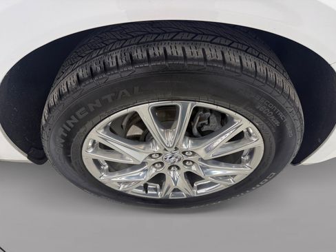 Used 2023 Buick Enclave Essence w/ Experience Buick Package image 11
