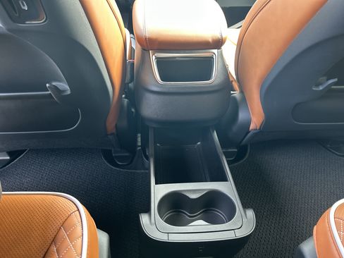 New 2026 Chrysler Pacifica Pinnacle image 46