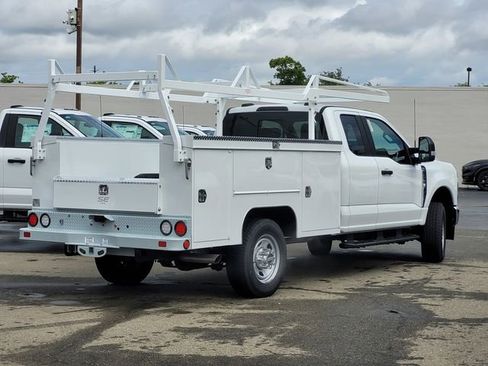 New 2026 Ford F350 XL w/ XL Chrome Package AWD/4WD image 4