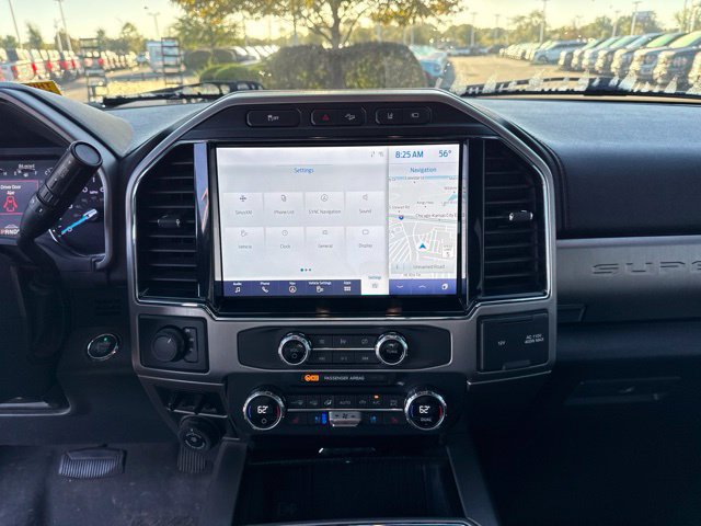 Used 2022 Ford F350 Platinum w/ FX4 Off-Road Package AWD/4WD image 17