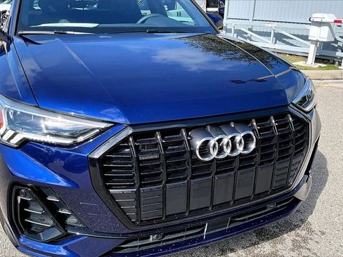New 2025 Audi Q3 2.0T Premium image 11