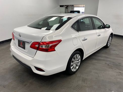 Used 2016 Nissan Sentra S image 6