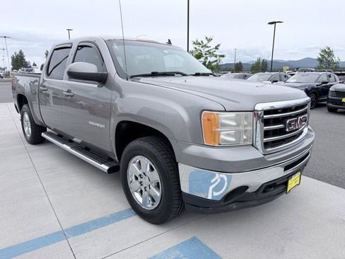 Used 2013 GMC Sierra 1500 SLT w/ SLT Convenience Package AWD/4WD image 3