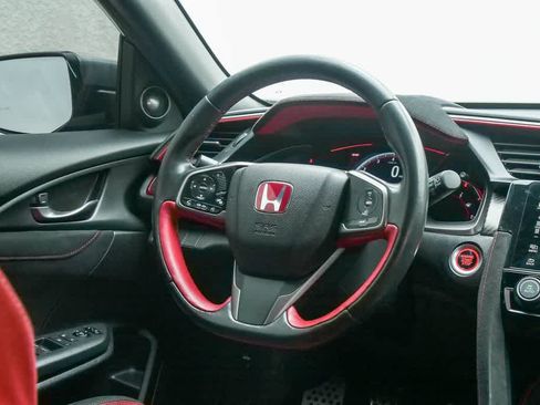 Used 2018 Honda Civic Type R image 14