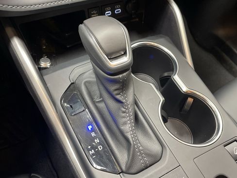 Used 2026 Toyota Highlander XLE image 26