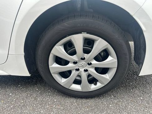 Used 2023 Toyota Corolla LE FWD image 6