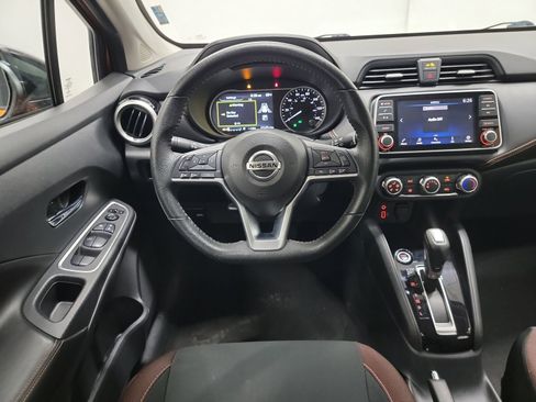Used 2021 Nissan Versa SR image 16