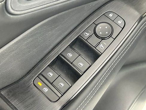 Used 2023 Nissan Rogue SV w/ SV Premium Package image 34