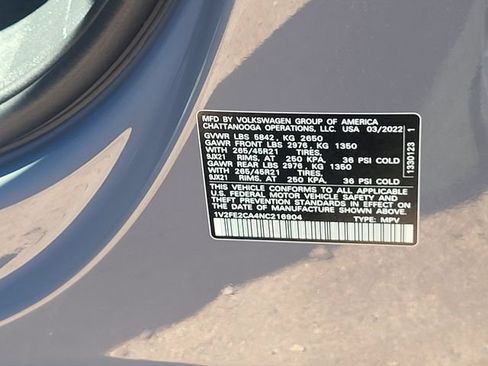 Used 2022 Volkswagen Atlas Cross Sport SEL Premium R-Line AWD/4WD image 28