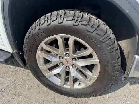 Used 2020 GMC Sierra 1500 SLT w/ SLT Premium Package image 9