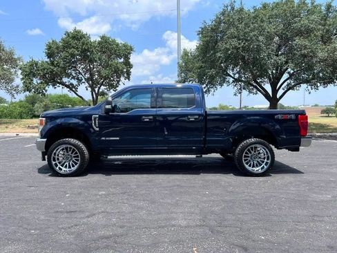 Used 2022 Ford F250 XLT AWD/4WD image 4