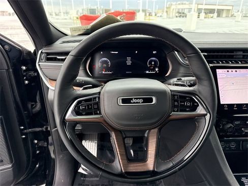 Used 2023 Jeep Grand Cherokee Summit w/ Adv Protech Group IV image 14