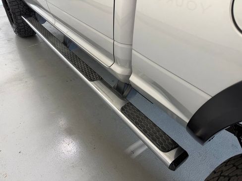 Used 2018 RAM 2500 Tradesman w/ Chrome Appearance Group AWD/4WD image 3