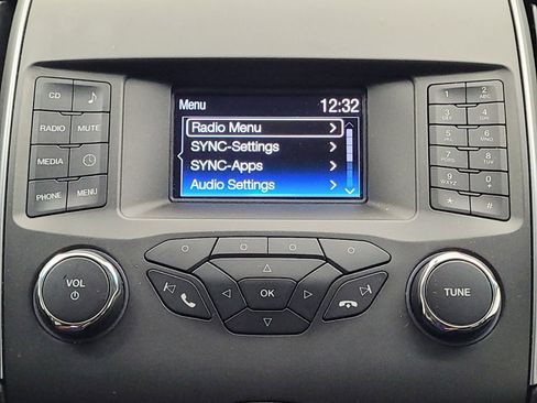 Used 2017 Ford Edge SE AWD/4WD image 25