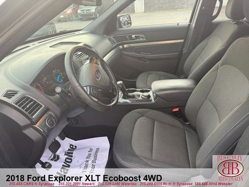 Used 2018 Ford Explorer XLT image 10