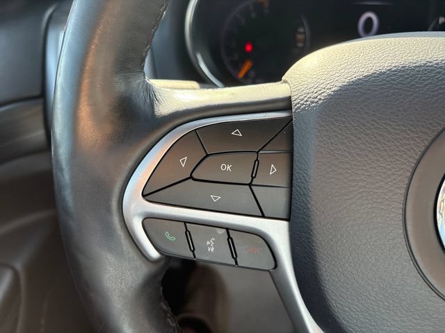 Used 2020 Jeep Grand Cherokee Altitude AWD/4WD image 11