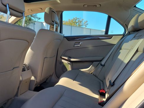 Used 2010 Mercedes-Benz E 350 E 350 Luxury image 12