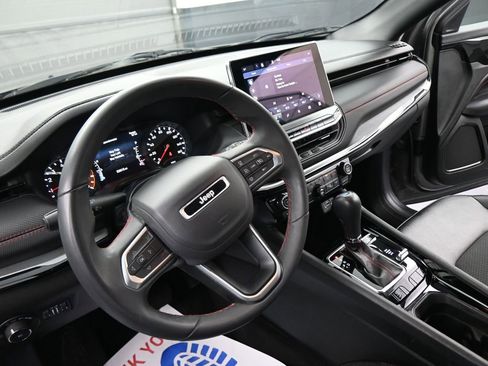 Used 2024 Jeep Compass Trailhawk image 37