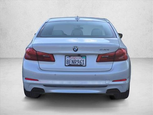 Used 2018 BMW 540i RWD image 7