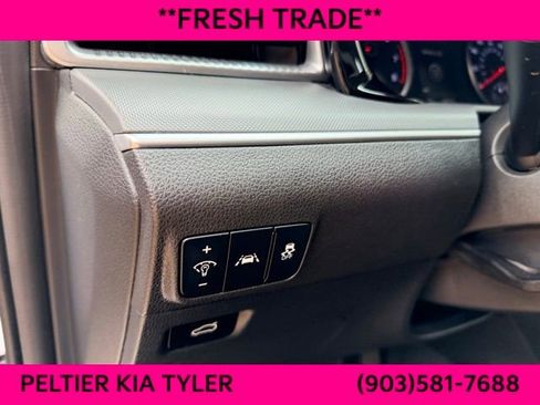 Used 2022 Kia K5 LXS image 16