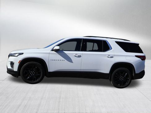 Used 2023 Chevrolet Traverse LT image 4