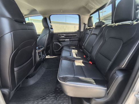 Used 2022 RAM 1500 Laramie AWD/4WD image 28