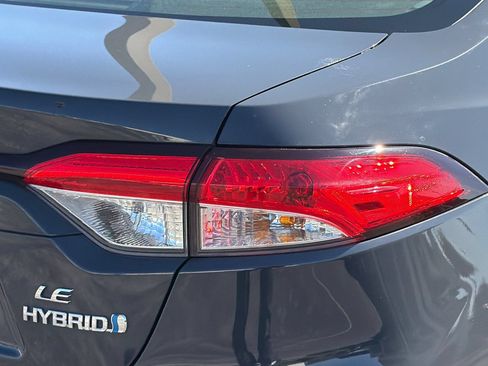 Used 2023 Toyota Corolla LE w/ LE Convenience Package FWD image 38