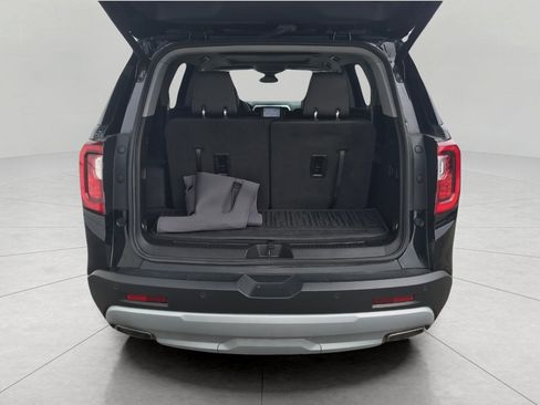 Used 2023 GMC Acadia SLT w/ Trailering Package image 14