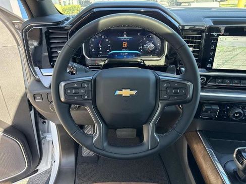 New 2026 Chevrolet Silverado 1500 High Country RWD image 15